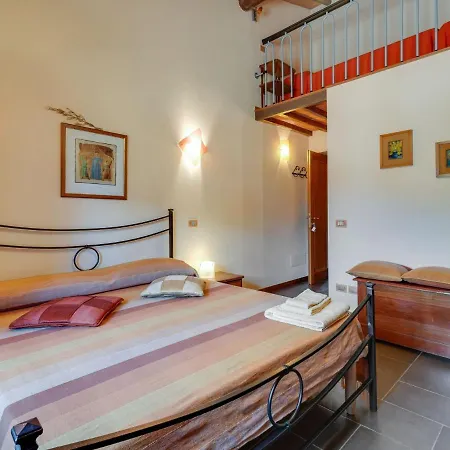 Tranquil In Terranova Bracciolini Near Nightlife Casa vacanze