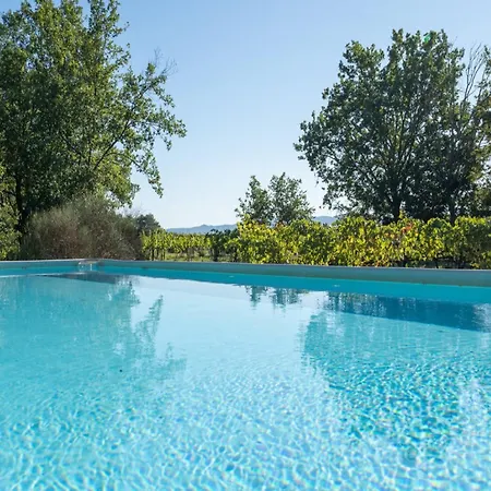 Holiday home Belvilla By Oyo Tranquil Near Nightlife Penna