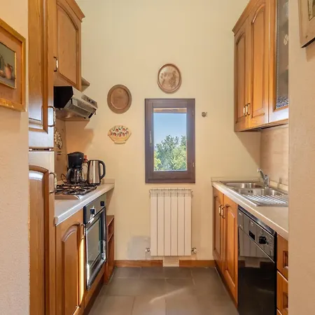 Belvilla By Oyo Tranquil Near Nightlife Holiday home
